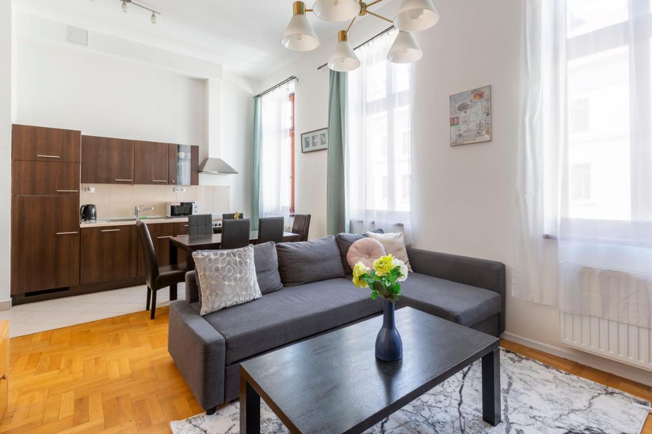 Central Gozsdu Aparment By Quentin Homes Budapest Ngoại thất bức ảnh