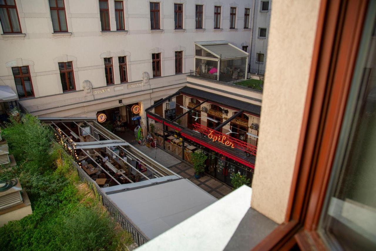 Central Gozsdu Aparment By Quentin Homes Budapest Ngoại thất bức ảnh